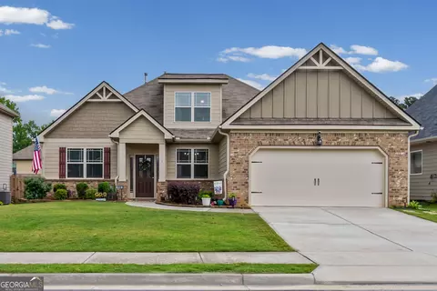 172 Maple Hill Dr, Newnan, GA 30265