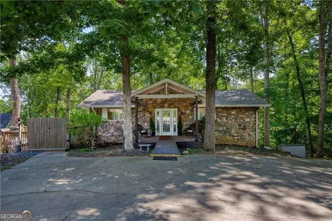 3112 Lake Ranch Dr, Gainesville, GA 30506