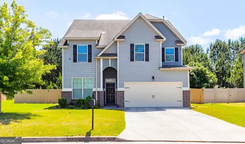 4209 Elm Trace Dr, Loganville, GA 30052