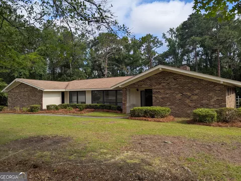 25 Golf Club Cir, Statesboro, GA 30458
