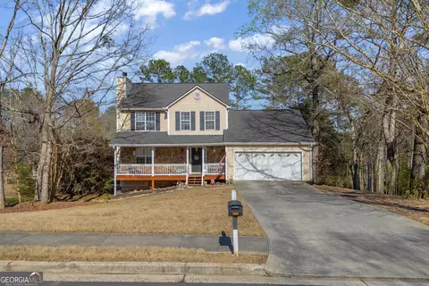 5111 Meridian Lake Dr, Monroe, GA 30655