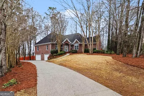 30 Couples Ct, Newnan, GA 30265