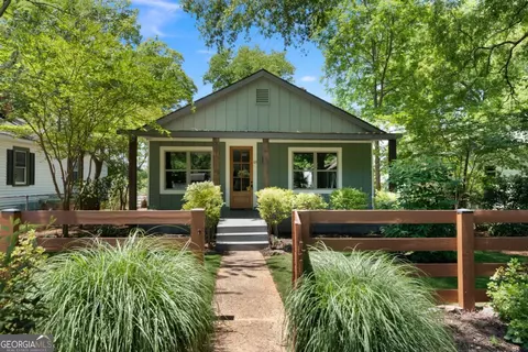 13 Akron St, Cartersville, GA 30120