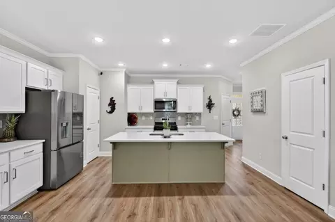 Kitchen - 3915 Cavalier Way, Duluth, GA 30097 photo 2 of 3