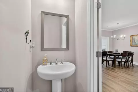 Entry Way - 3915 Cavalier Way, Duluth, GA 30097 photo 4 of 6