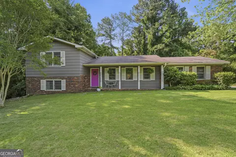 1179 Matthews Pl, Macon, GA 31210