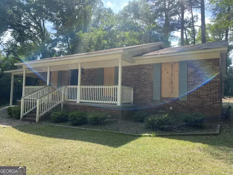 902 Laprade St, Washington, GA 30673