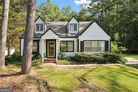 30 Woodlawn Ave, Hampton, GA 30228