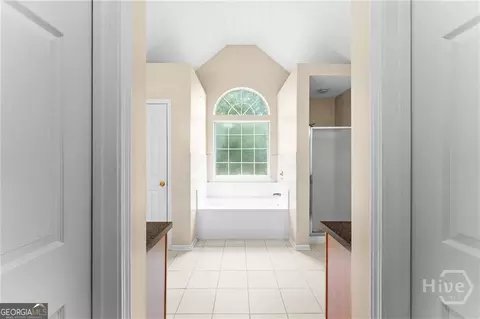 Entry Way - 10 Fox Hound Ct, Pooler, GA 31322 photo 2 of 2
