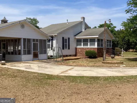 Exterior - 1300 Terry Dr, Stapleton, GA 30823 photo 5 of 6