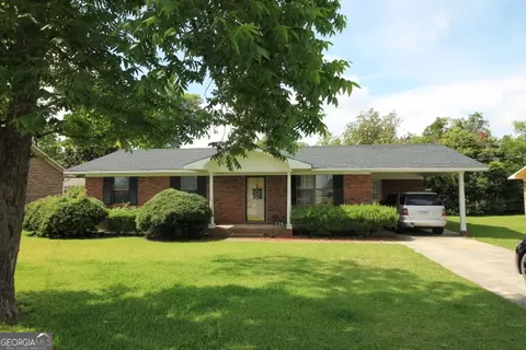 114 W 8th St, Alma, GA 31510