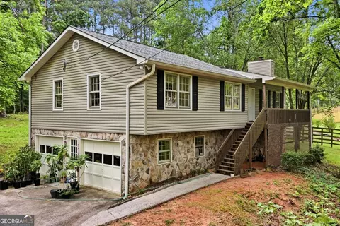 332 Pine Acres Dr, Canton, GA 30115