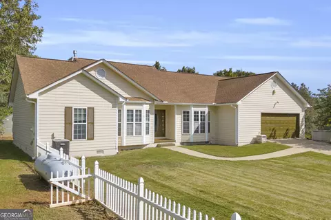 438 B Turner Rd, Cleveland, GA 30528