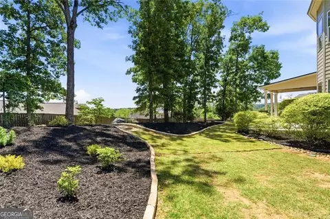 Exterior - 246 Eagle Rock Dr, Acworth, GA 30101 photo 5 of 12