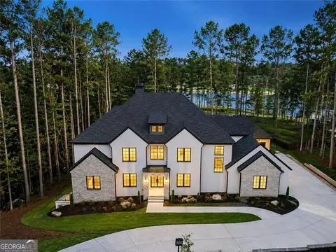 241 Traditions Dr, Alpharetta, GA 30004