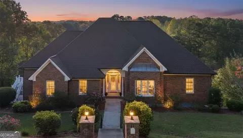 55 Rocky Cir NE, White, GA 30184