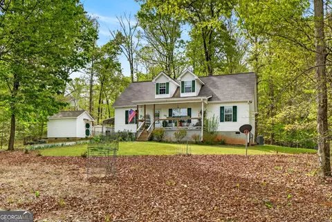 55 Edgewater Dr, Griffin, GA 30223