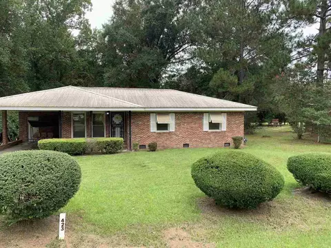 423 William Rountree St, Swainsboro, GA 30401