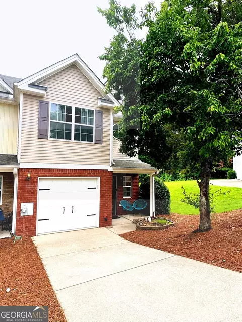 1456 Box Cir, Winder, GA 30680