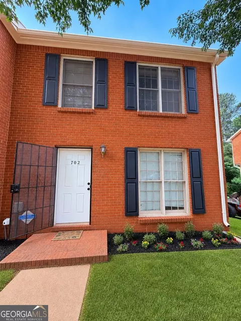 702 Redland Dr, Jonesboro, GA 30238