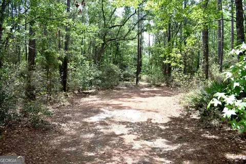 2650 N Hwy 119, Ellabell, GA 31308