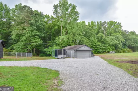 Exterior - 2075 Highway 36 E, Milner, GA 30257 photo 12 of 14
