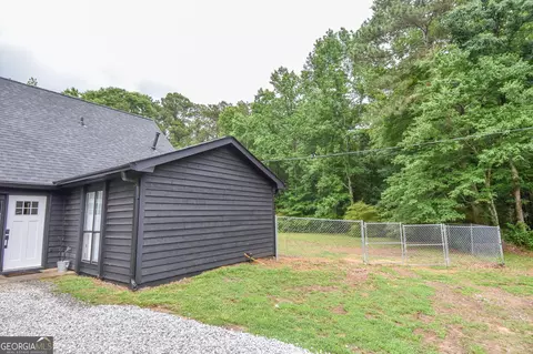Exterior - 2075 Highway 36 E, Milner, GA 30257 photo 8 of 14