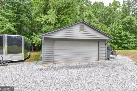 Exterior - 2075 Highway 36 E, Milner, GA 30257 photo 9 of 14