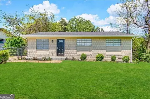 1465 Holcomb Ave, East Point, GA 30344