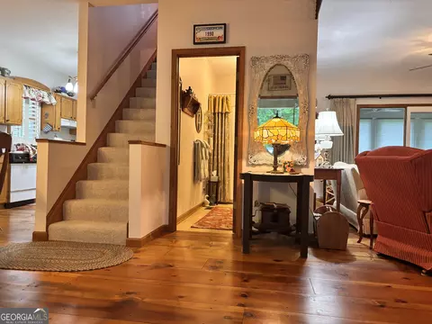 Entry Way - 275 River Hill Rd, Cornelia, GA 30531 photo 2 of 2