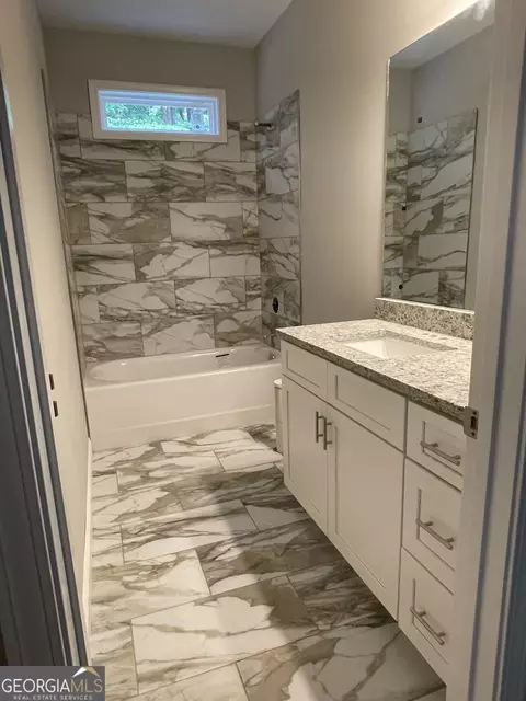 Bath - 115 Drues Rd, Bowdon, GA 30108 photo 3 of 3