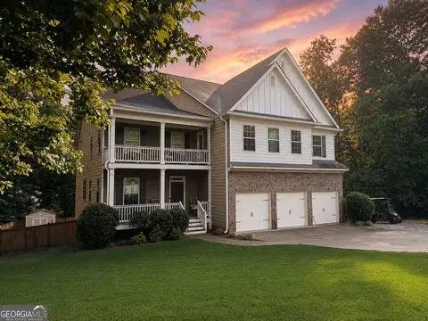 110 Renwick Dr, Senoia, GA 30276