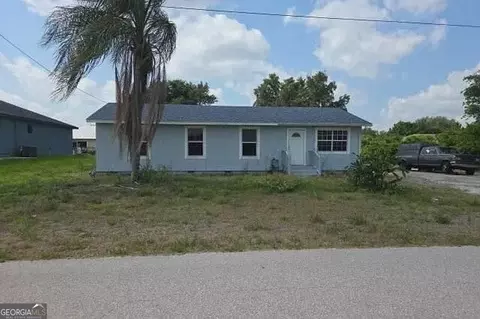 814 Frederick Reid St E, Lehigh Acres, FL 33974