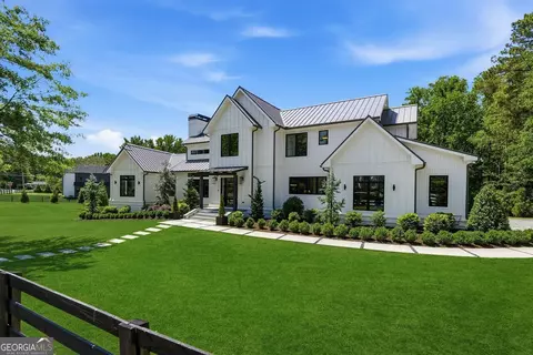 11860 Chaffin Rd, Roswell, GA 30075