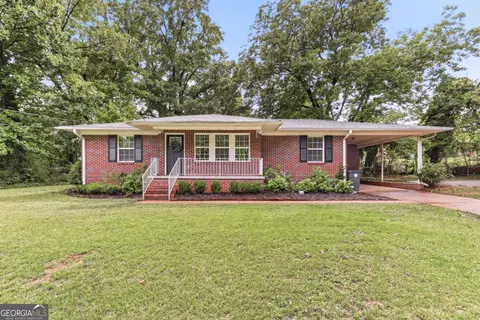 1237 S Enota Dr NE, Gainesville, GA 30501