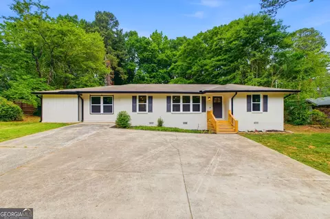 4200 Pinetree Dr, Powder Springs, GA 30127