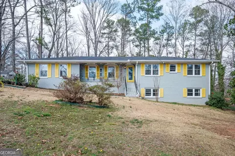3207 Laura Ln, Lithia Springs, GA 30122