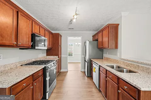 Kitchen - 90 Overlook Trl, Hampton, GA 30228 photo 1 of 2