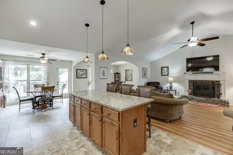 Kitchen - 810 Brandon Dr, Winder, GA 30680 photo 3 of 5