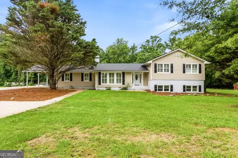 76 Willis Rd, Molena, GA 30258