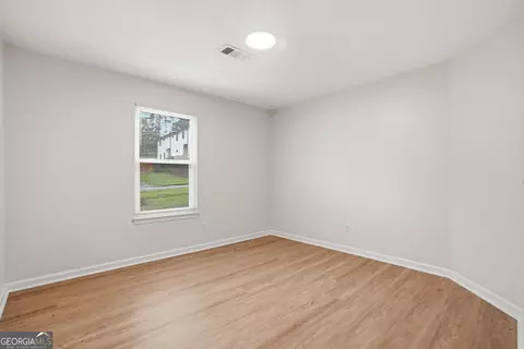 Bedroom - 6839 Silver Maple Dr, Rex, GA 30273 photo 6 of 8