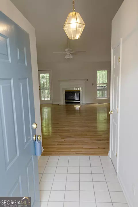 Entry Way - Undisclosed, Calhoun, GA 30701 photo 1 of 2