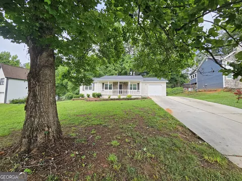 2896 Old South Dr, Jonesboro, GA 30236