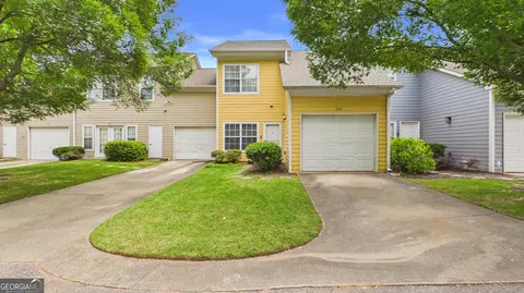 230 Amal Dr SW #202, Atlanta, GA 30315