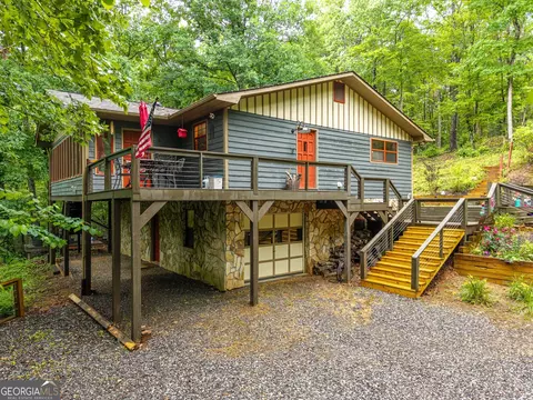 367 Virginia Dr, Blue Ridge, GA 30513