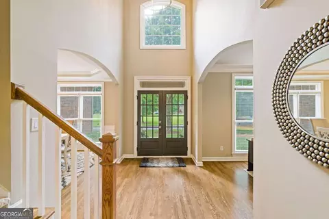 Entry Way - 236 Rivergate Dr, Suwanee, GA 30024 photo 2 of 3
