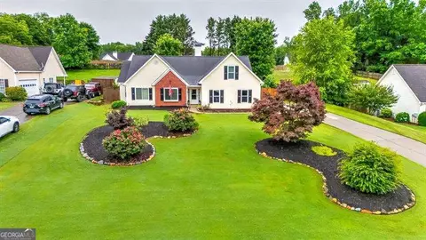 6145 Devonshire Dr, Flowery Branch, GA 30542