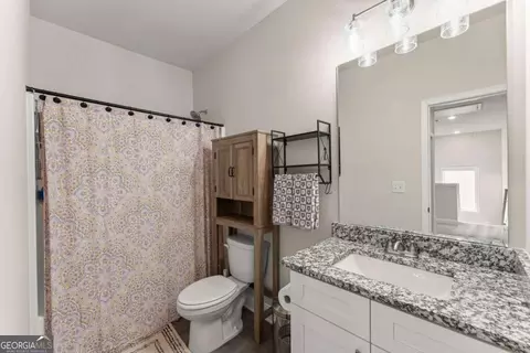 Bath - 111 Dunagan Ct, Winder, GA 30680 photo 2 of 2