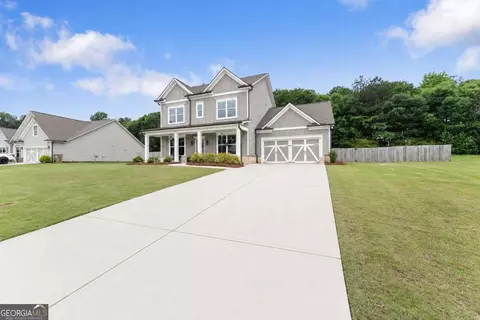 Exterior - 111 Dunagan Ct, Winder, GA 30680 photo 2 of 9