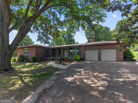 201 Cove Access Rd, Talladega, AL 35160